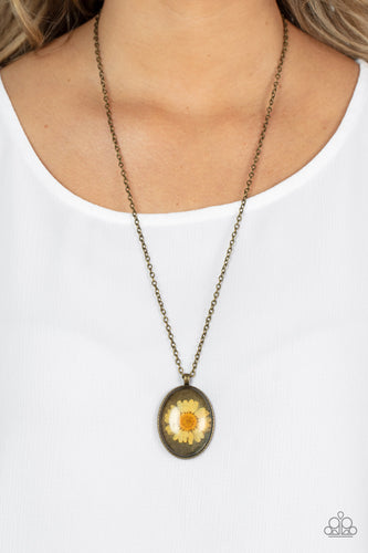 Prairie Passion - Orange Daisy Necklace - Sabrina's Bling Collection