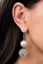 Load image into Gallery viewer, Romantic - 2021 Zi Collection Necklace - Sabrina's Bling Collection
