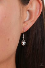 Load image into Gallery viewer, Lovestruck Shimmer - Silver Heart Necklace - Sabrinas Bling Collection