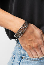 Load image into Gallery viewer, Prairie Musical - White Rhinestone Flower Bracelet - Sabrina&#39;s Bling Collection