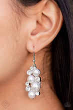 Load image into Gallery viewer, Fiercely 5th Avenue - Complete Trend Blend -  October 2021 Fashion Fix - Sabrina&#39;s Bling Collection