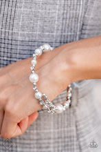 Load image into Gallery viewer, Fiercely 5th Avenue - Complete Trend Blend -  October 2021 Fashion Fix - Sabrina&#39;s Bling Collection
