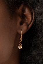 Load image into Gallery viewer, Fiercely Flowering - Gold &amp; White Flower Necklace - Sabrina&#39;s Blin Collection