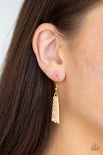 Load image into Gallery viewer, Texture Tigress - Gold    Paparazzi Jewelry Necklace with Free earrings - Sabrina&#39;s Bling Collection