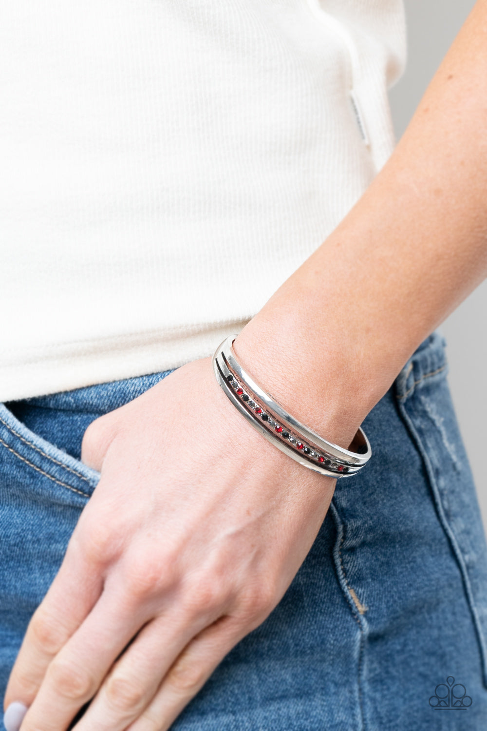 A Point Of Pride - Multi Bracelet - Sabrina's Bling Collection