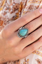 Load image into Gallery viewer, Simply Santa Fe - Complete Trend Blend - October 2022 Fashion Fix - Sabrina&#39;s Bling Collection