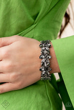 Load image into Gallery viewer, Magnificent Musings - Complete Trend Blend - June 2022 Fashion Fix - Sabrina&#39;s Bling Collection