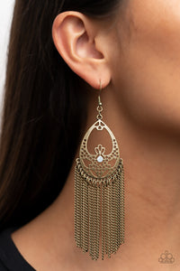 Castle Cottage - Brass Chain Fringe Earrings - Sabrina's Bling Collection