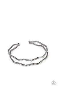 Delicate Dazzle - Black Bracelet - Sabrina's Bling Collection