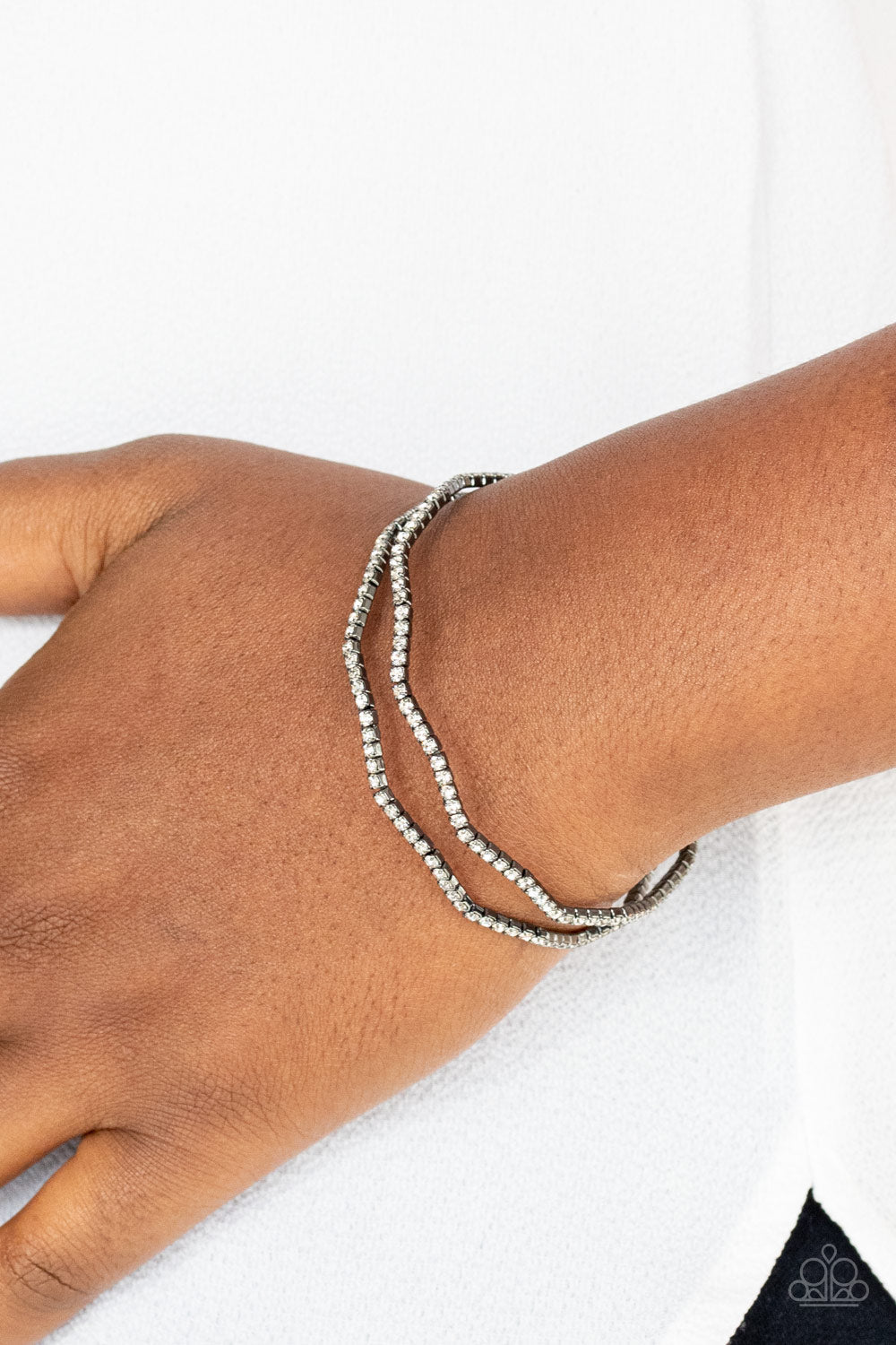 Delicate Dazzle - Black Bracelet - Sabrina's Bling Collection